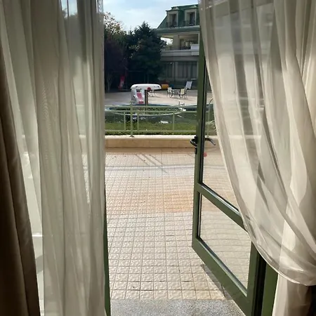 Romance And Apartcomplex Splendid 104 Apartment