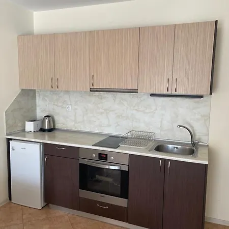 Apartment Romance And Apartcomplex Splendid 104 Saints Constantine and Helena